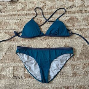 Patagonia surf bikini